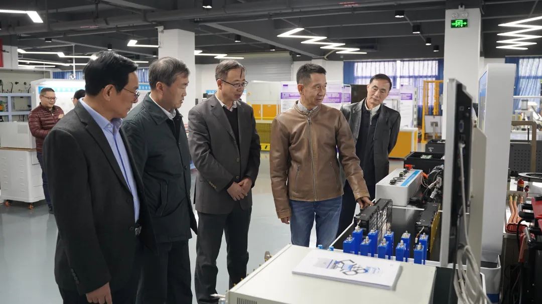 深圳風(fēng)向標教育資源股份有限公司